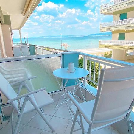 A Wonderful Apartment In Front Of The Sea! Peraía 외부 사진